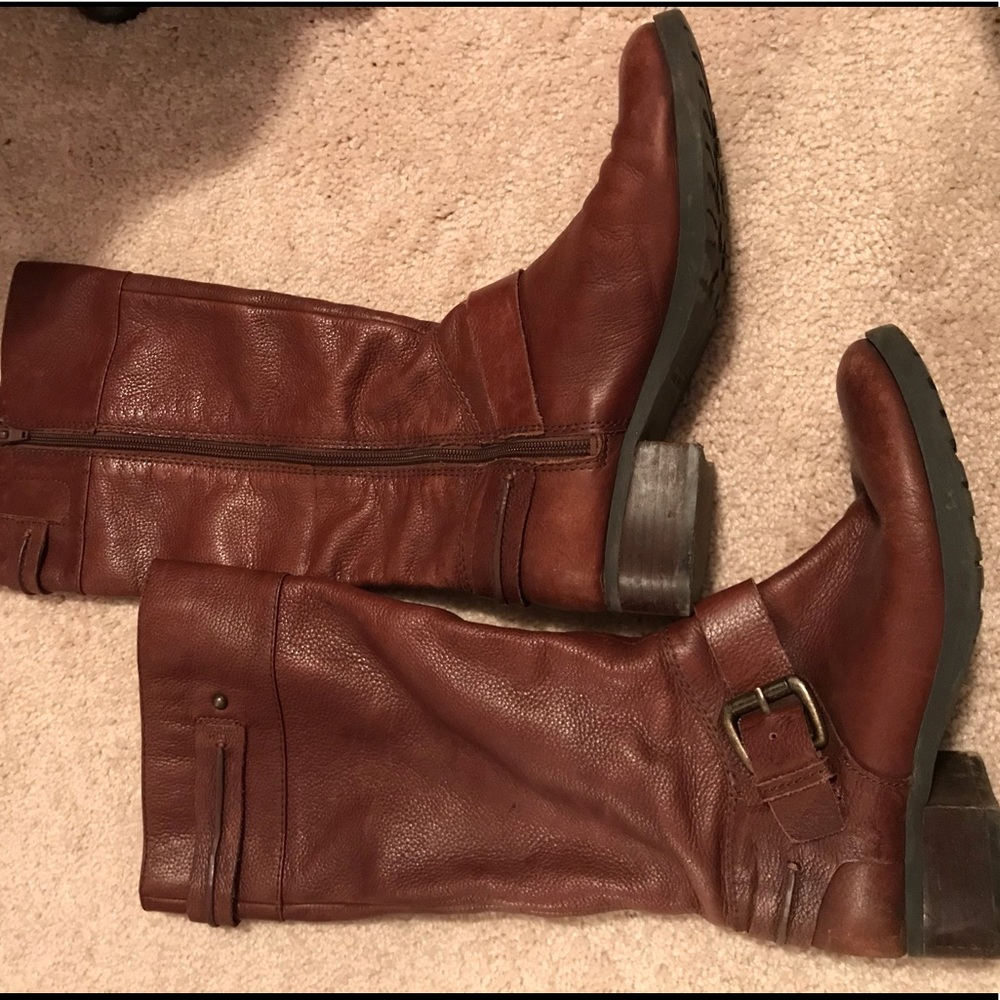 Riding boots